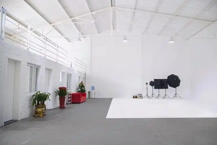 东五环豆各庄350平摄影棚