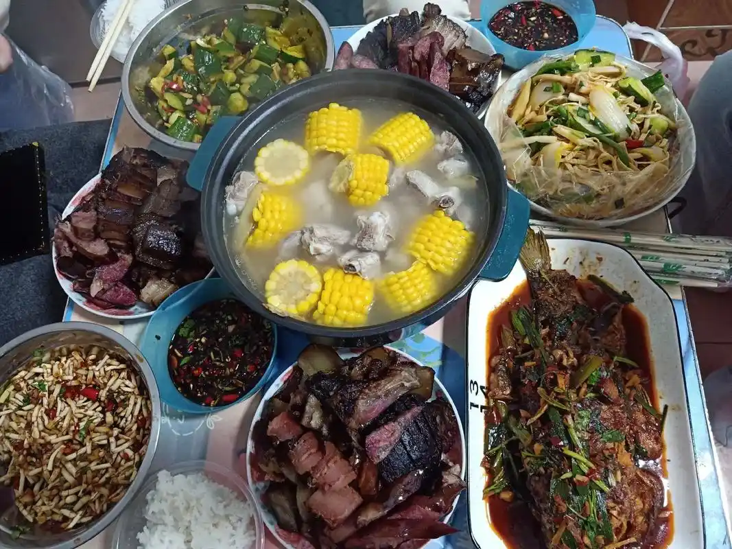 感谢美女的丰盛晚餐,#味道好极了 - 抖音