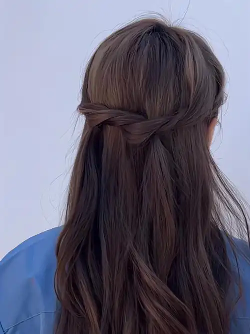 笔记灵感  #减龄发型  #thelogsalon创始人刘永  #日常编发   #编