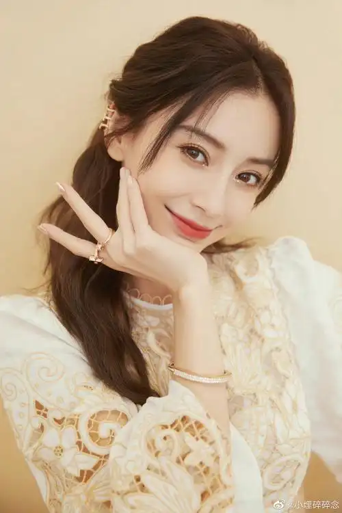 baby杨颖好温柔好漂亮的一套造型甜美可爱元气满满