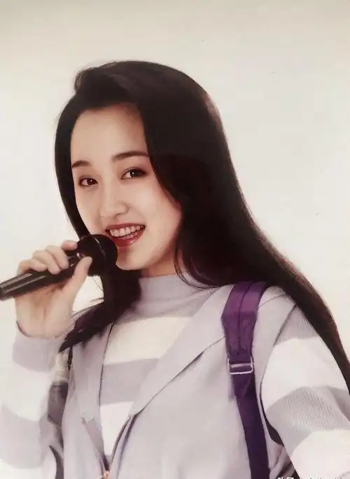 身高不够身材来凑杨钰莹丰满的身材就是她最犀利的武器