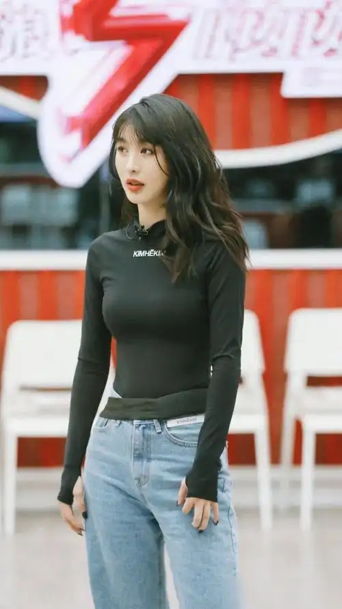 演员李菲儿没有代表作却有好身材和美貌请看美美哒照片