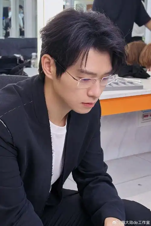 小魏自拍中0599@魏大勋