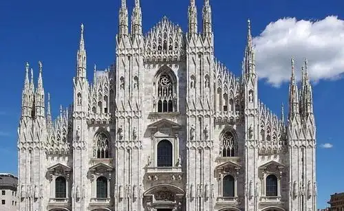 全球最美的三大教堂:有一个整整建了6个世纪,设计惊艳壮观!