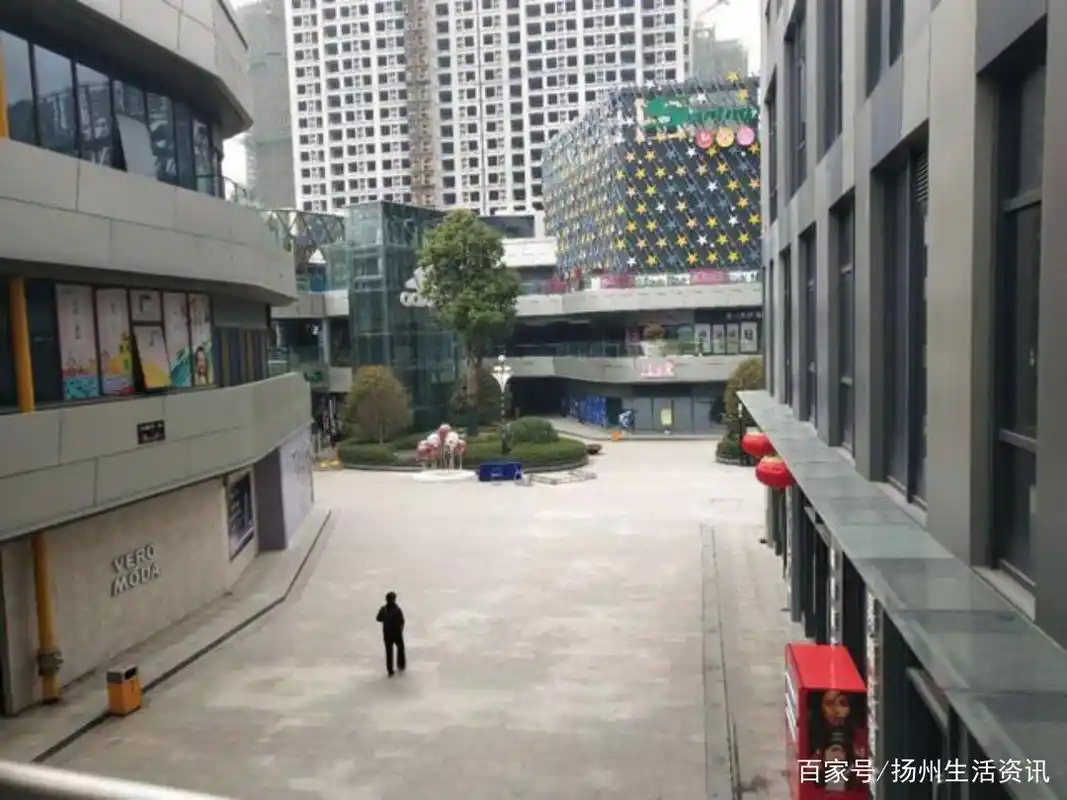 「扬州直击」5年了!昌建广场的业主再也忍不了!商场欠租欠薪!