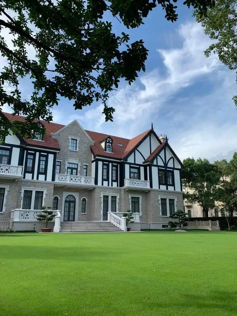 华洲君庭|沪上最顶尖的庄园别墅 楼王k户型实拍图 上海庄园别墅地上为