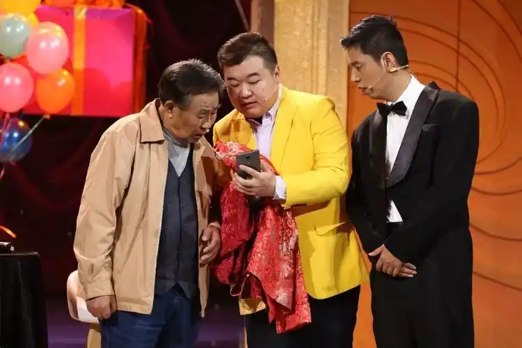 "老伴"李文启失忆,王丽云将如何帮助他恢复记忆?