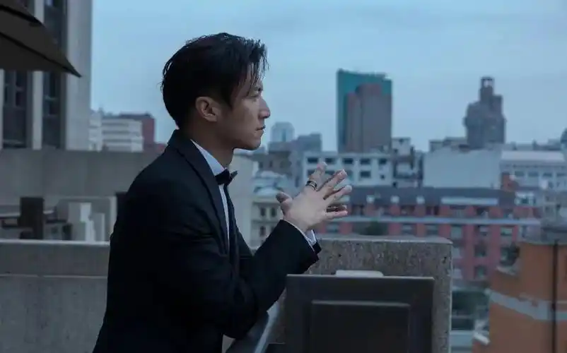 感谢怒火61重案还大家一个够拼够狠能演会唱的谢霆锋