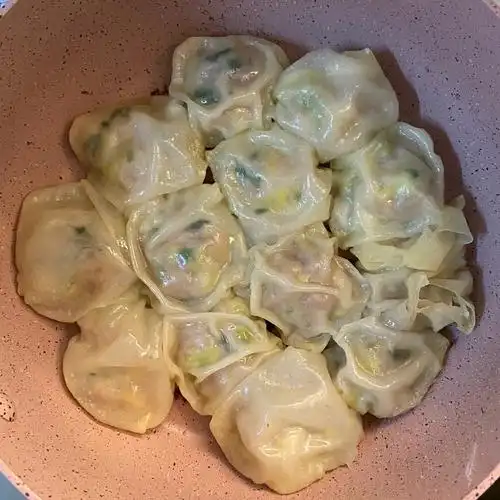 馄饨皮做的生煎饺子