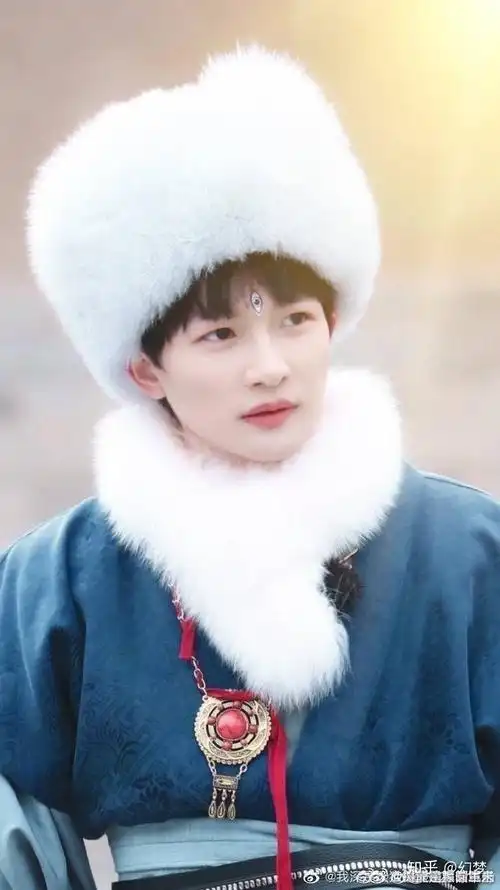 有没有周深超级可爱的照片呀~? - 知乎