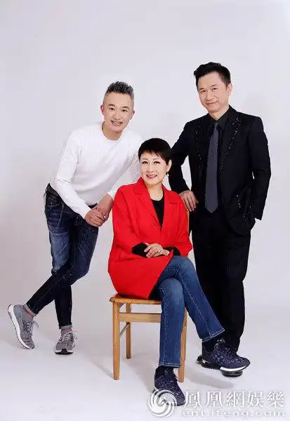 《妈妈咪呀》3月4日开播 程雷遇凯丽一秒变"迷弟"