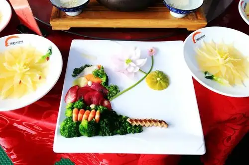 宁夏新东方烹饪学校清真菜宴席创意大赛盛大开启