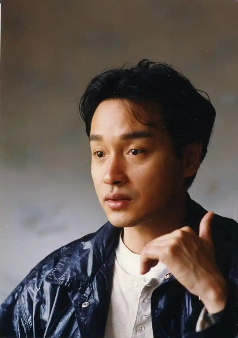 张国荣去世二十周年# 《英雄本色》《纵横四海》《金枝玉叶》,他的