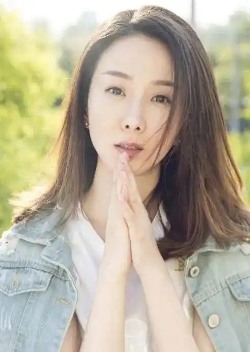 实力派演员王阳和女演员高斯结婚,因妻子成全,《叛逆者》才走红_时候