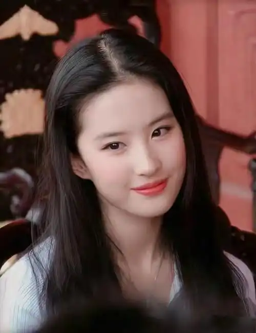 36岁刘亦菲自曝曾遇到真渣男,比剧中黄亦玫的遭遇更残酷