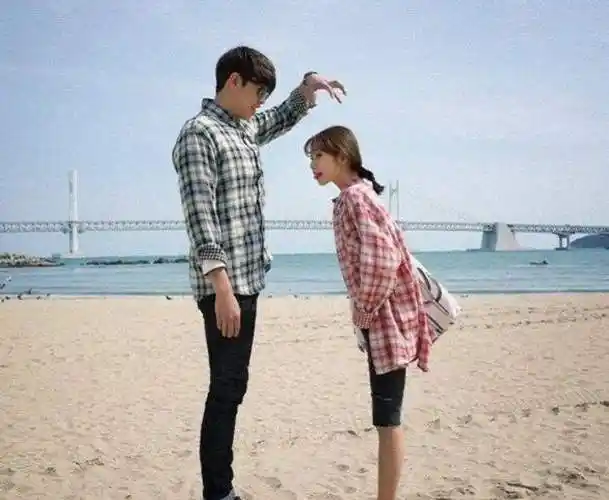 女生有多在乎男生的身高?网友:就跟男生也想找大胸女生一样