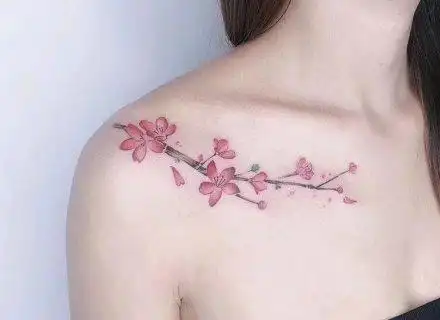 适合女生肩部的小清新纹身图案4