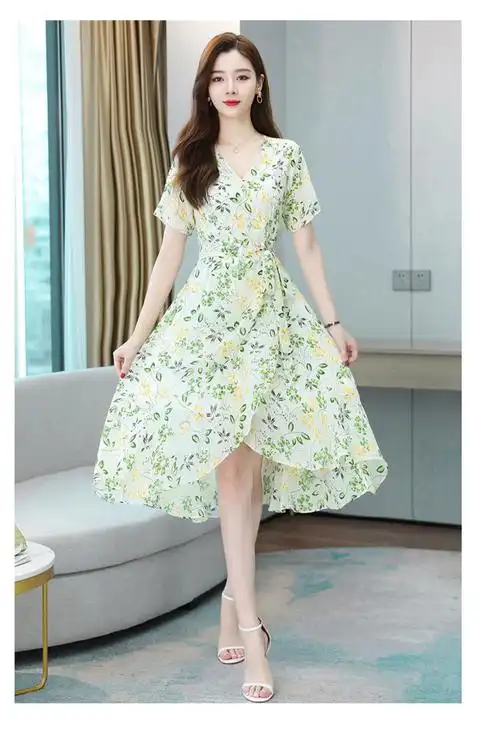 碎花连衣裙女春夏2024年新款大码女装夏装v领气质高端洋气中长群 - 17