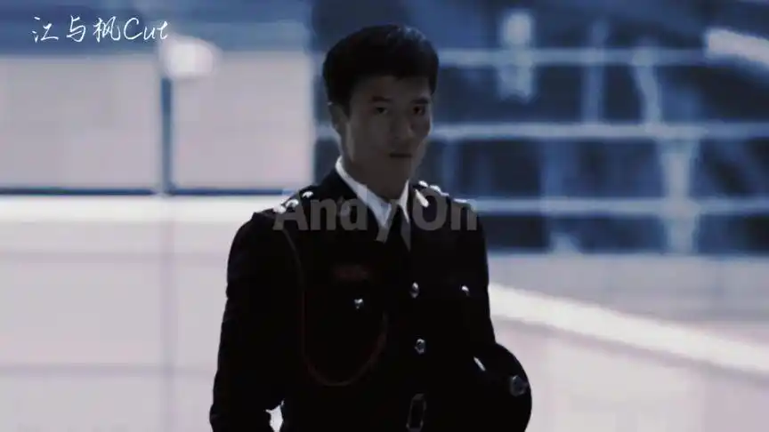 "当初看新警察故事的时候就关注到了吴彦祖身边的尹子维和安志杰