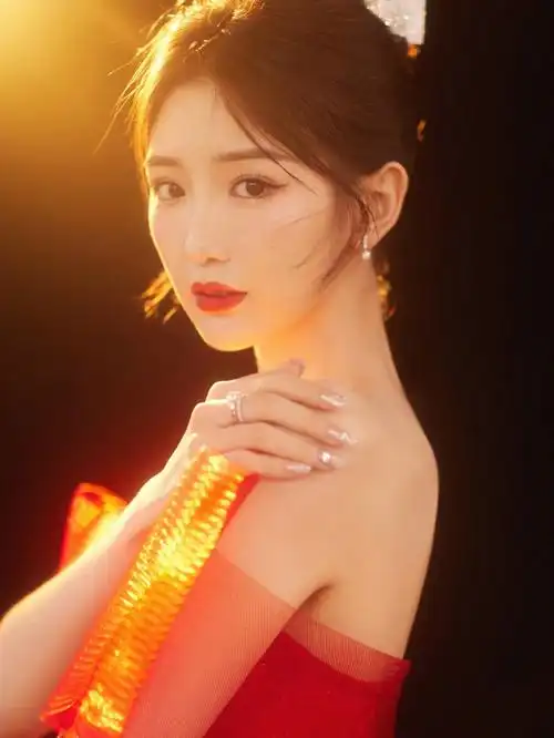 毛晓彤真的好好看哦好看到流泪