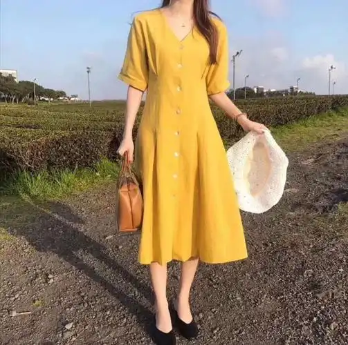 黄色连衣裙配什么鞋子好看