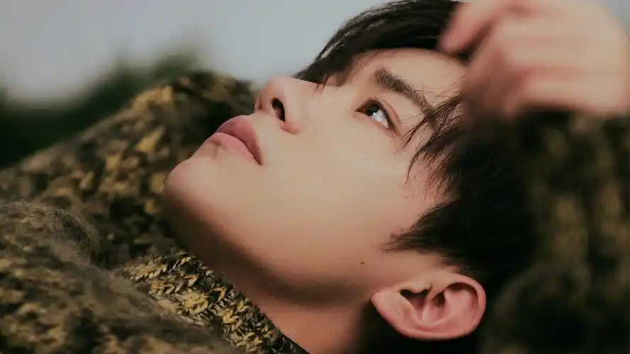 易烊千玺电脑桌面壁纸