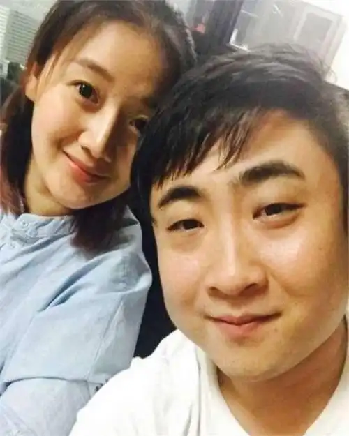 知名喜剧演员乔杉,也是沈腾唯一看走眼的人,曾靠妻子摆地摊为生