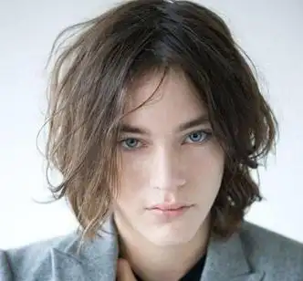 韩版男士平分长发发型男生优雅平分长发发型图片