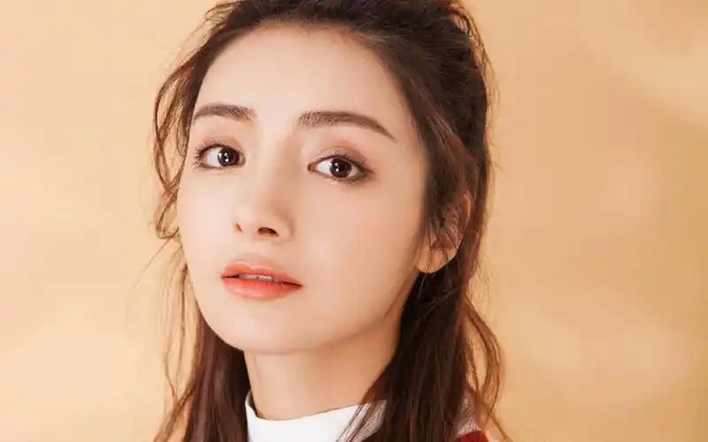 麦迪娜甜美写真图片桌面壁纸