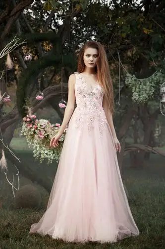 婚纱大片高贵优雅文艺雅致婚纱还可以这样拍