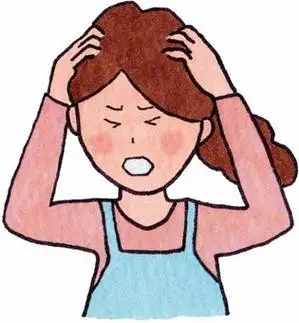 一位母亲挠挠头