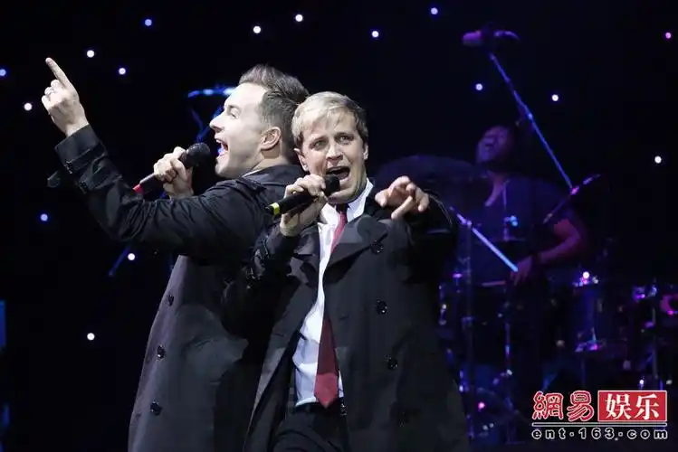 p>西城男孩(westlife),爱尔兰四人男子演唱组合,1998年成立于爱尔兰