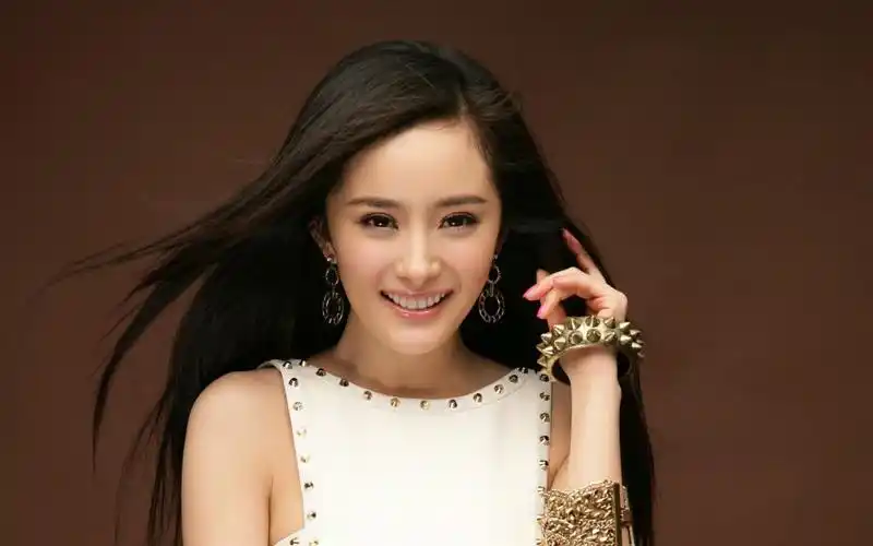 杨幂气质时尚写真,高清壁纸图片,大陆明星-回车桌面