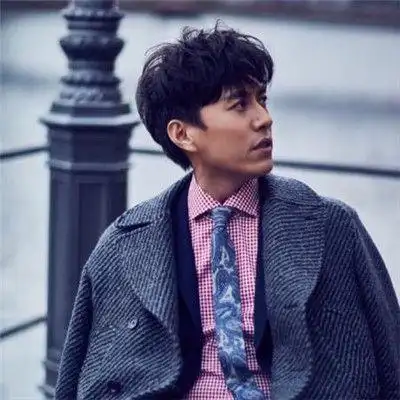 最新版靳东帅气头像图片大全