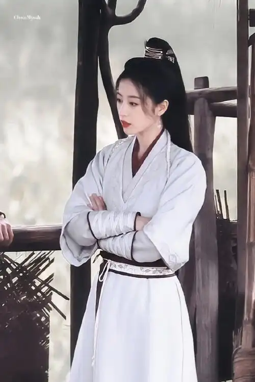 周雨彤超话07#大宋少年志2官宣杀青#明媚的赵简姑娘@周雨彤微博