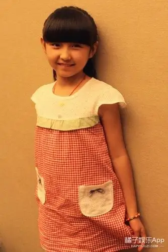 [老照片]张子枫小的时候太可爱了,妥妥的萌娃啊