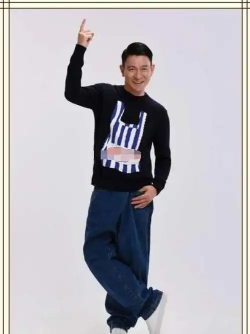 58岁刘德华亮相活动脸颊凹陷瘦到脱相模样大变让人难以接受