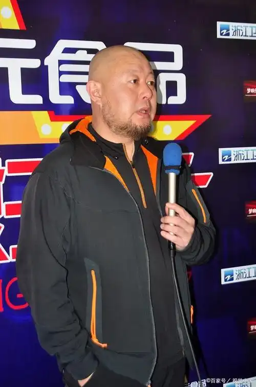 周晓鸥:音乐与影视路上的坏人与英雄