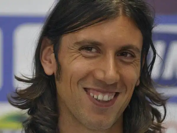 (多么和谐的笑容~)