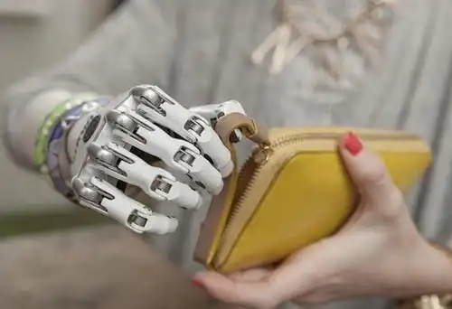 选择手部假肢具有哪些选择