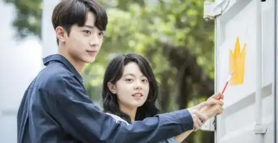 赵今麦赖冠霖是男女朋友吗