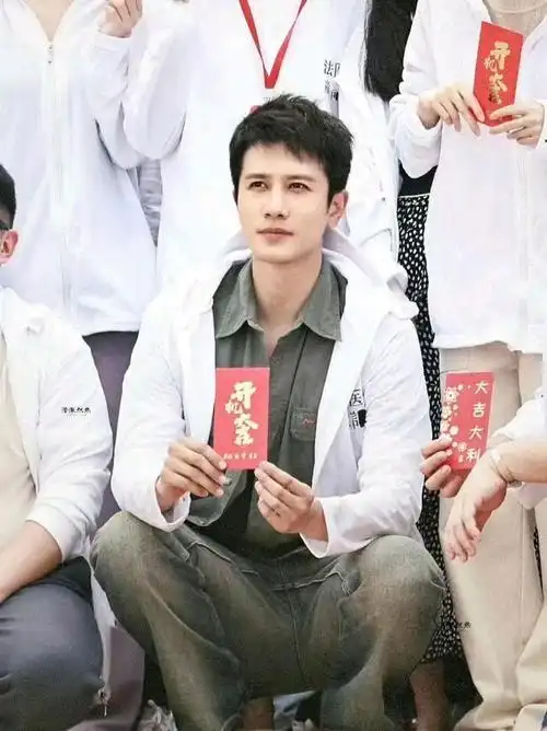 周冬雨领衔主演,看到男主:可以追了|彭冠英|马思纯|王子文|实力派演员