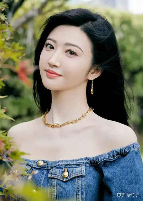 景甜最新美照分享今日份的氧气清新少女甜好美好甜啊