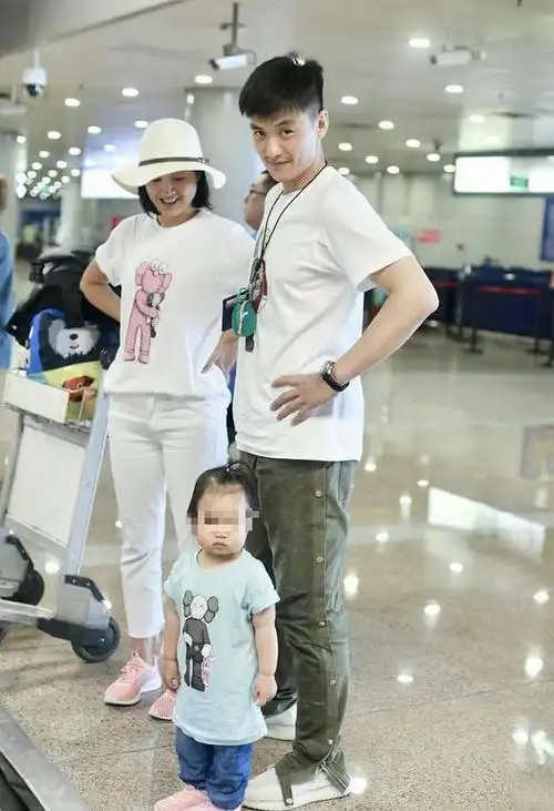 朱丹公布怀二胎,自曝怀孕初期不稳,感叹高龄产妇不易