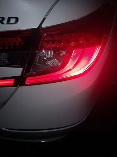 跪求十代雅阁尾灯总成