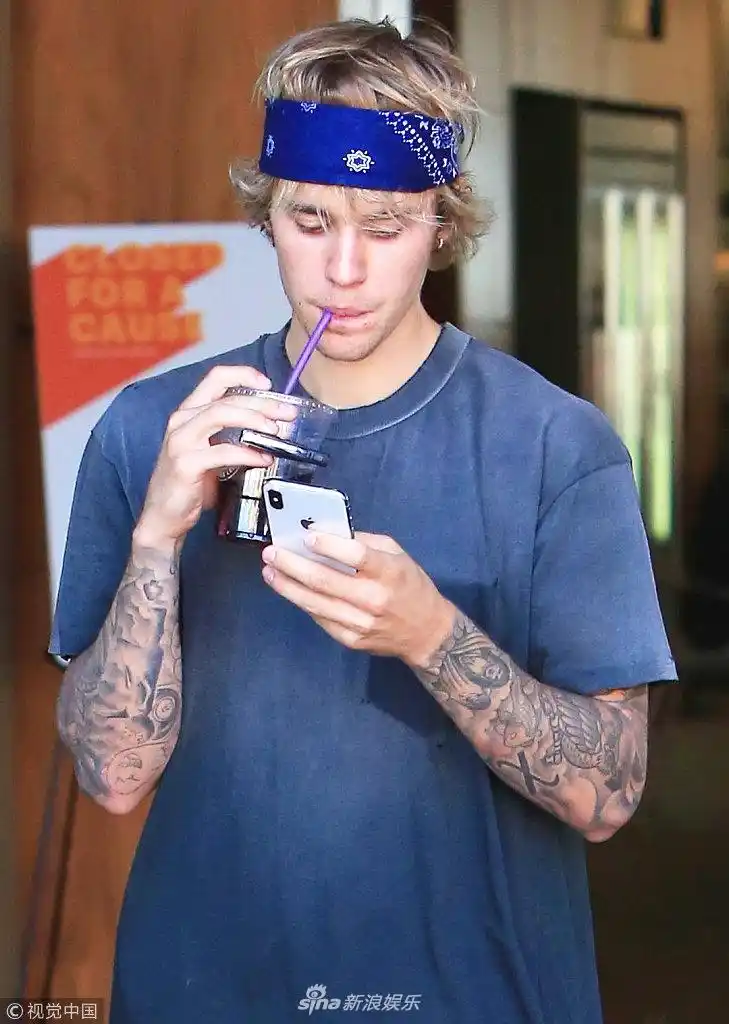 娱乐 当地时间2018年2月15日,美国本斯特伍德,贾斯汀·比伯(justin