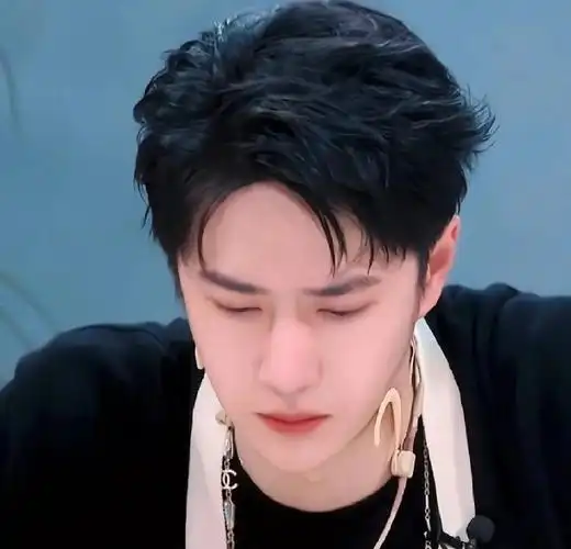 06可爱宝宝@uniq-王一博#王一博的考古日常##王一博