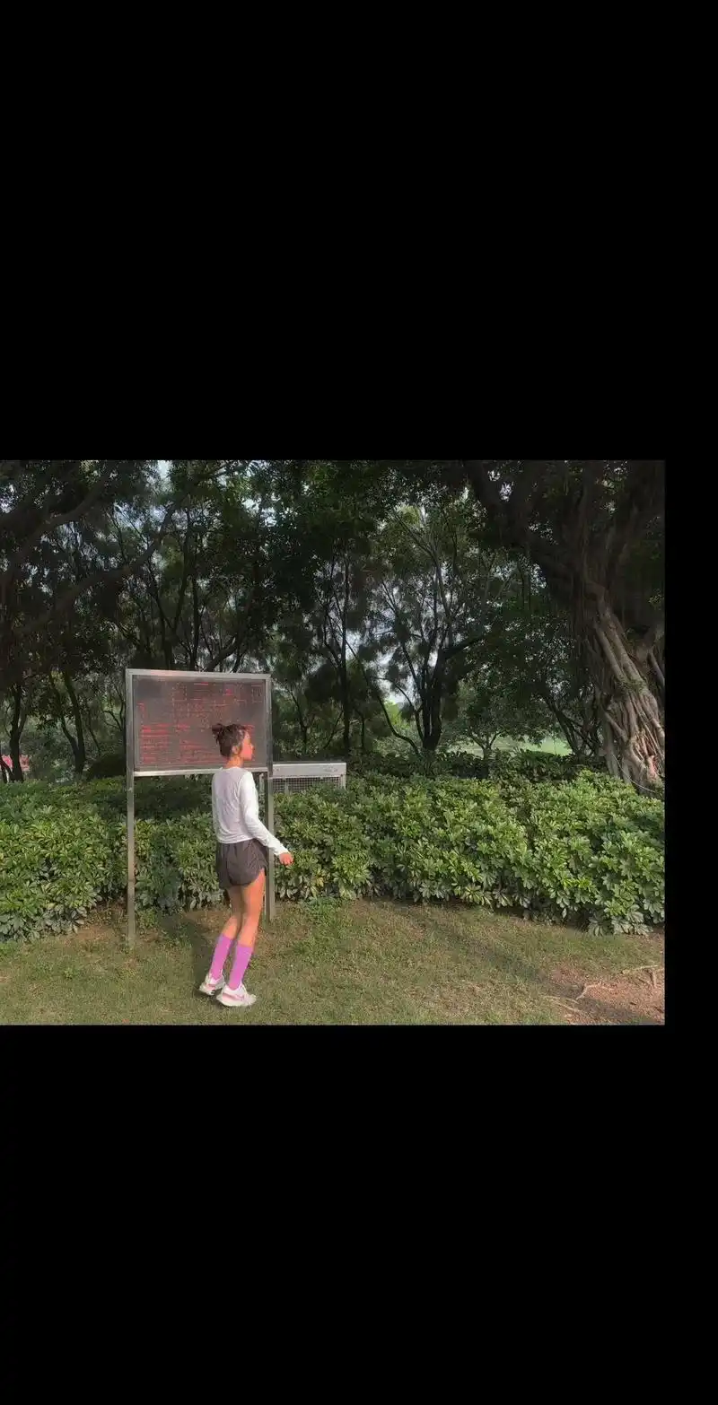 跑步一个月的变化.背部变薄了不少也不会那么焦虑了#晨跑打卡 - 抖音