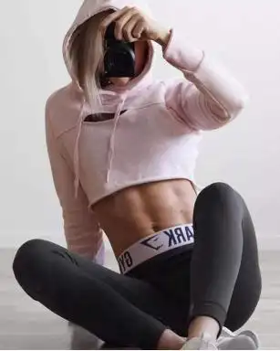 近几年的生活当中经常会听到很多人提起健身就说为了人鱼线,ab线,腹肌