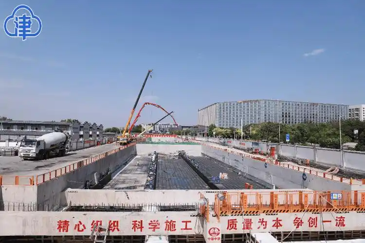 天津轨道交通z2线首条盾构区间顺利贯通